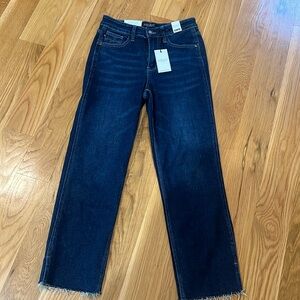 NWT Judy Blue cropped straight jeans size 1/ 25 -dark wash
